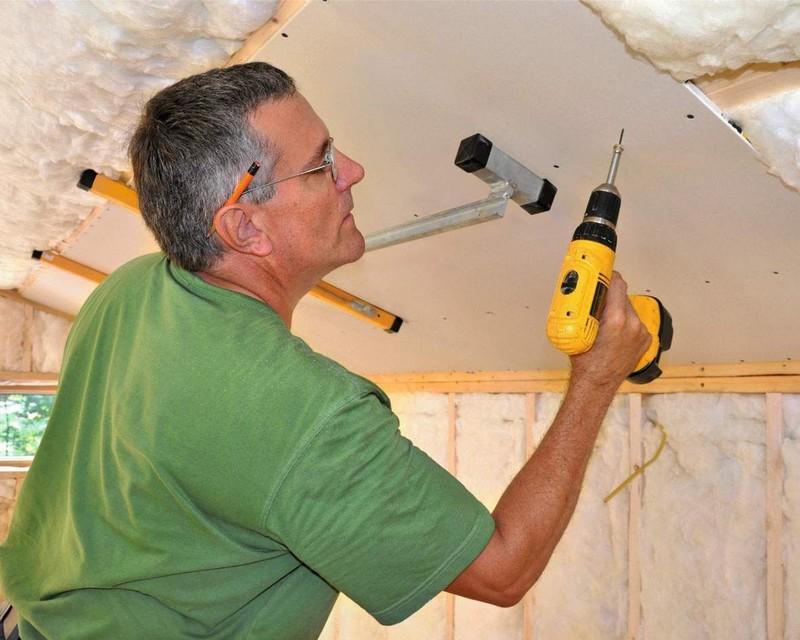 VIS POUR PLAQUE DE PLATRE FIN  5 X 120 mm - P/100