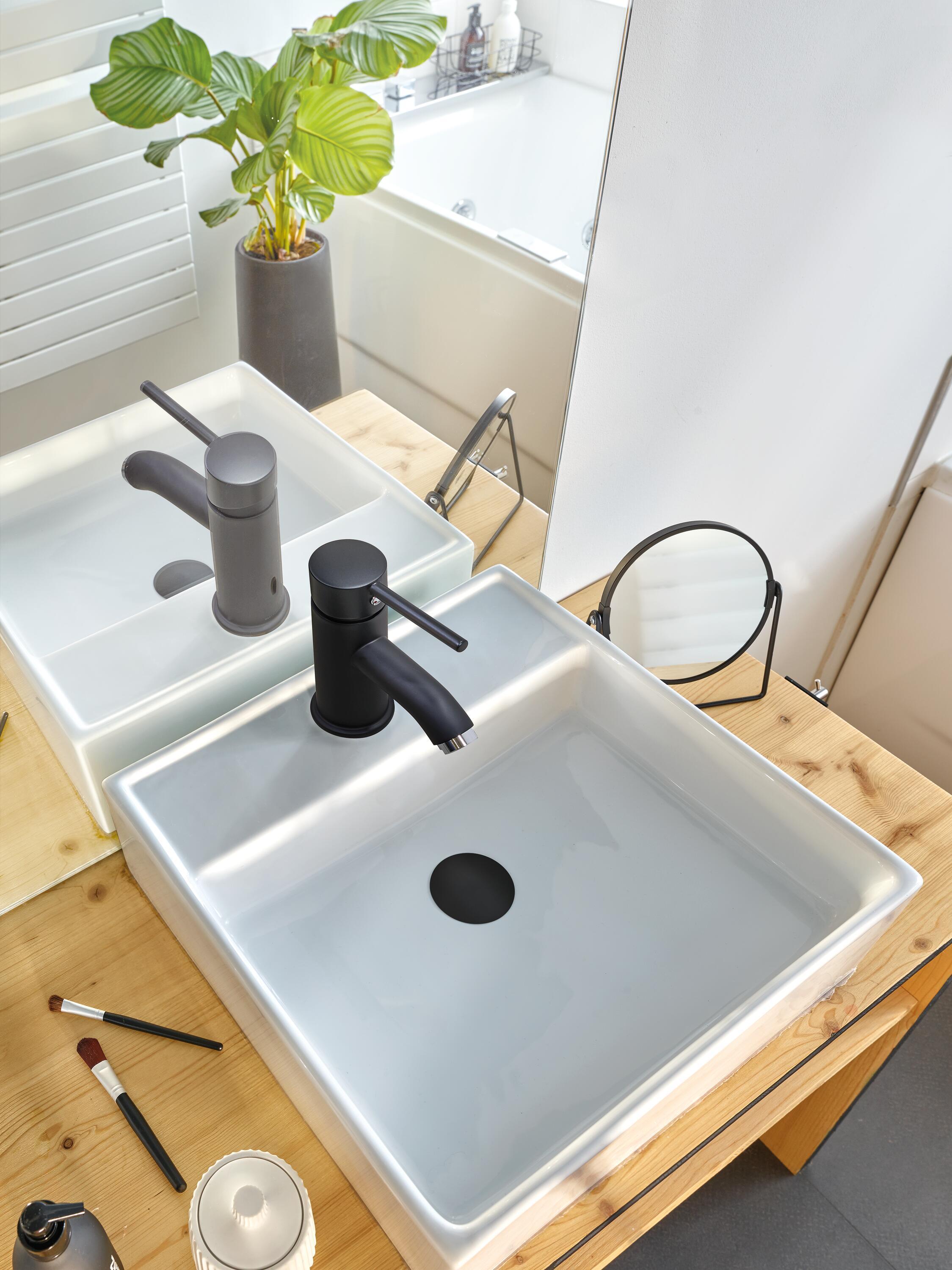 Bonde lavabo Black touch - laiton dôme fixe - corps 100mm     