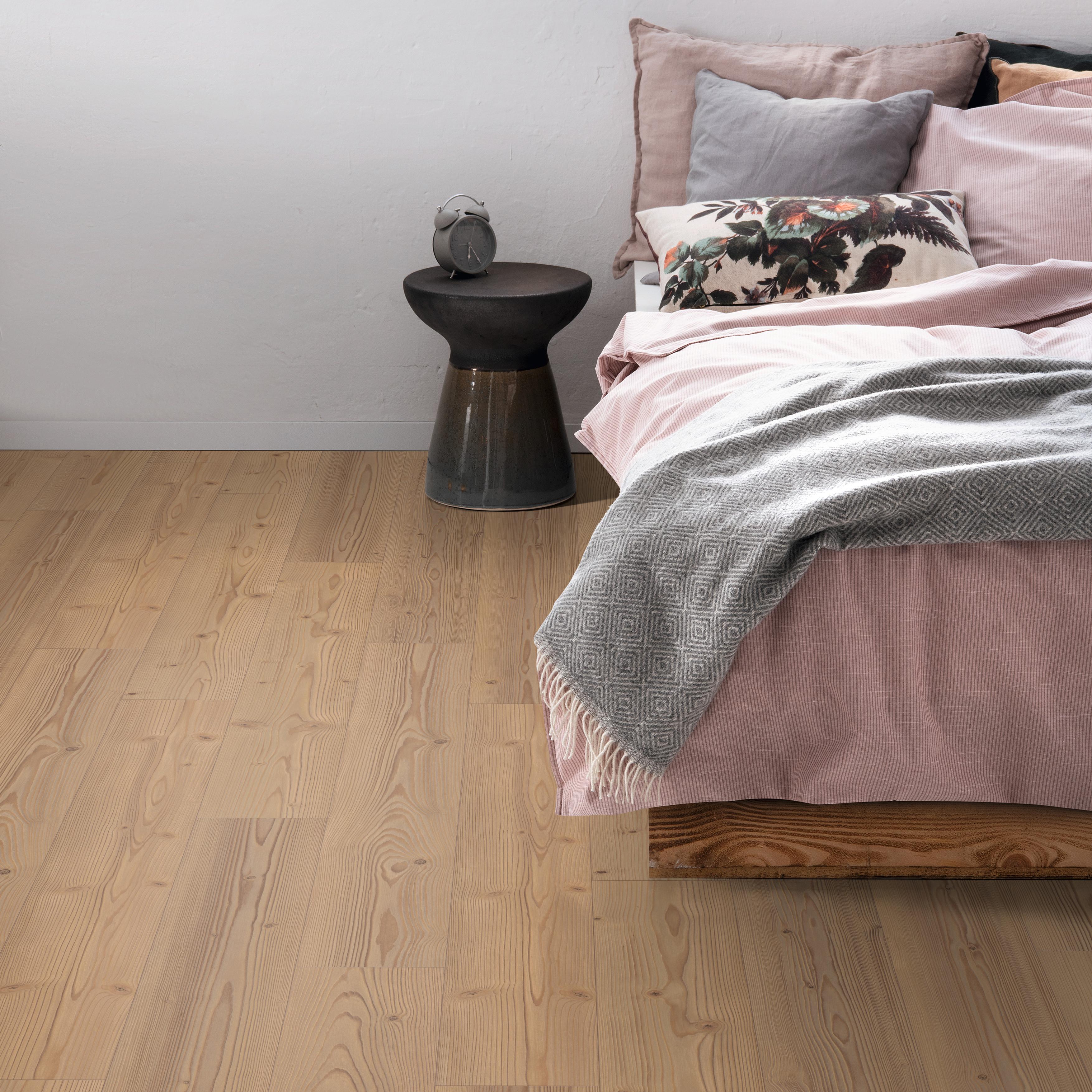 SOL STRATIFIE CLASSIC 8MM CLASSE 32 1292 X 193MM 4 chanfreins EPL031 Pin Inverey fonce