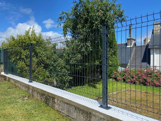 Grillage Panneau rigide CLASSIC 2,00 m - Gris 7016 - Maille 200 x 55 mm - Fil 4 mm