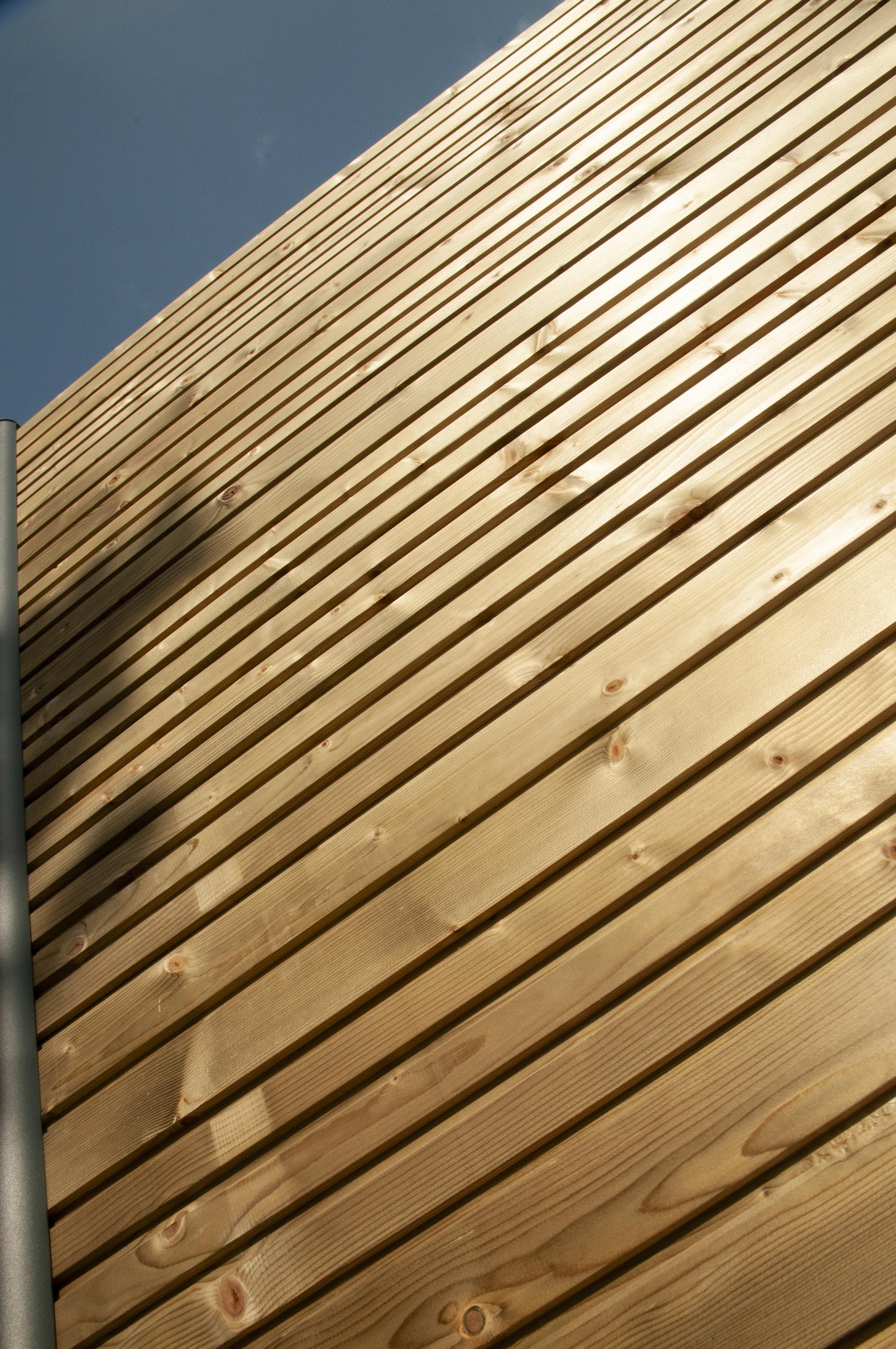 Lame de clôture en sapin SUMBA (1 rainure) - 33 x 133MM L.1.92M CL3.1 Marron