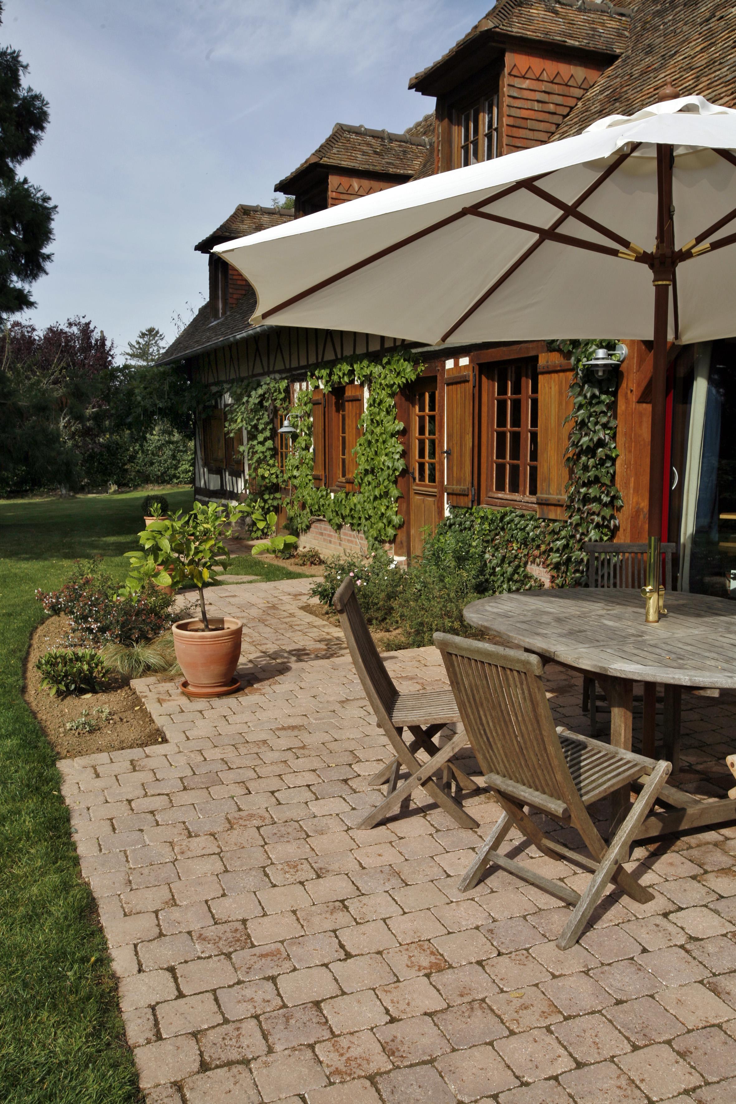 Pavé TRADITION Vieilli 16 x 16 x 6 cm Camaieu