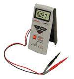 MULTIMETRE NUMERIQUE COMPACT