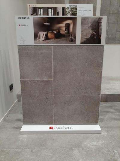 Crémaillère expo HERITAGE - 5 panneaux bois + socle 