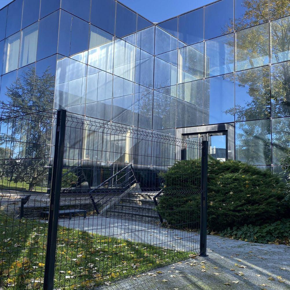 Grillage Panneau rigide AXYLE CS 2,50 m x Ht 1,22 m Gris 7016 - Maille 200 x 55,55 mm - Fil 5 mm