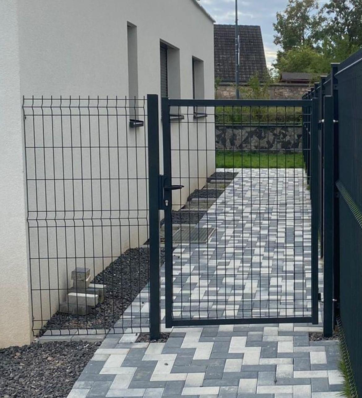Portillon LARIO largeur 1 m - Ht 1,25 m - Noir 9005 - Maille 200 x 50 mm - Fil 4 mm