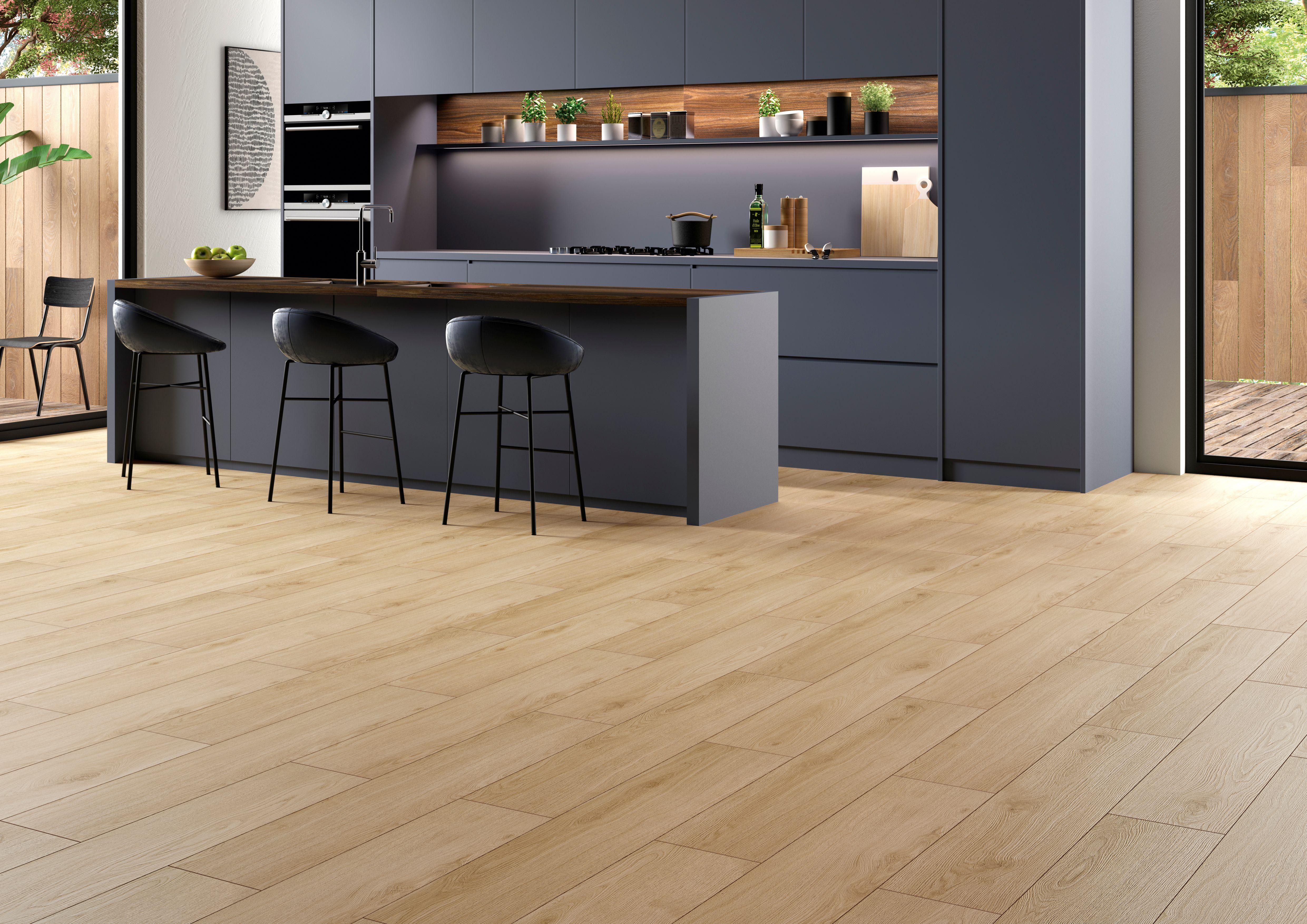 Sol stratifié ALLURE CHIC - 904 Chêne Doha - Ep 10mm, 1286x172, Water resist 100h CLIP 5G 4V