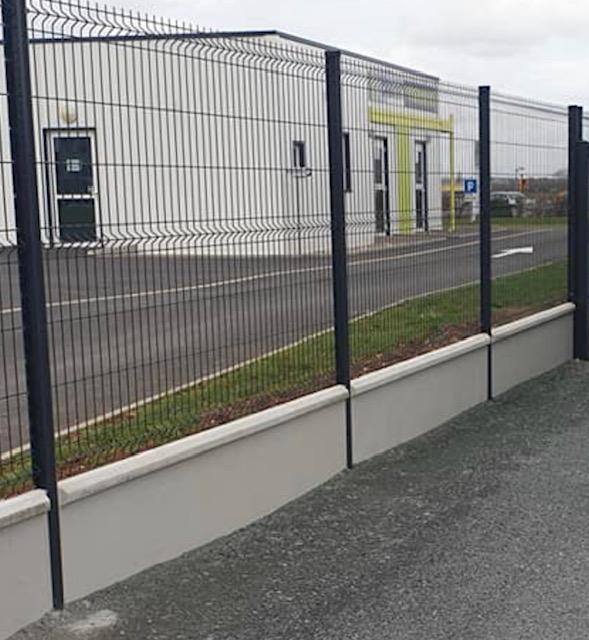 Grillage Panneau rigide HYBRID 2,50 m x Ht 1,72 m Gris 7016  - Maille 200 x 50 mm - Fil 4/5 mm