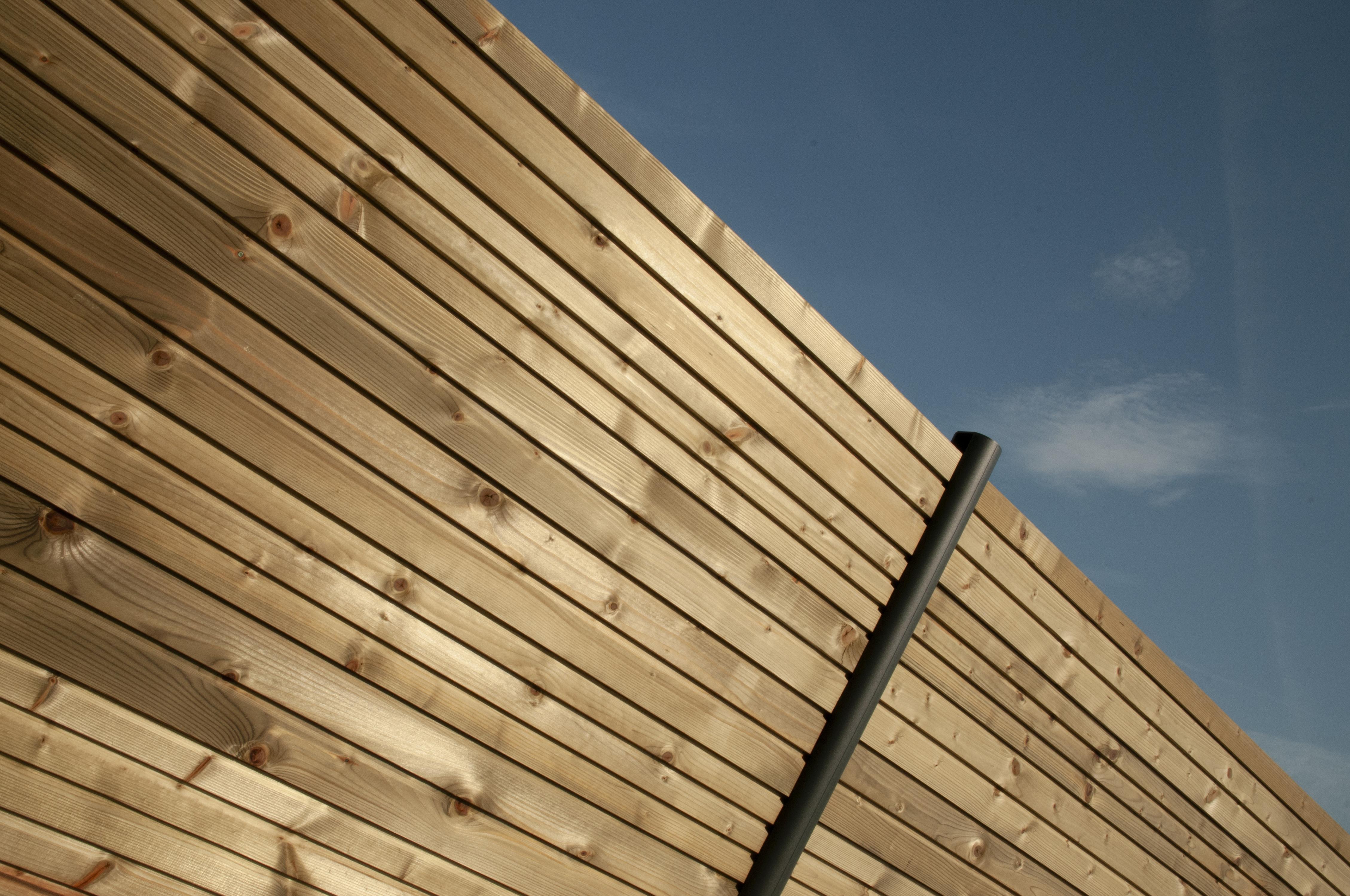 Lame de clôture en sapin JAVA (2 rainures) - 33 x 133MM L.1.92M CL3.1 Marron