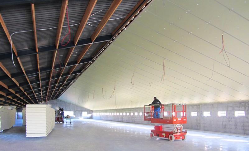 Panneau d'isolation Eurothane AL Ep. 50 mm L. 1.227 m x l.  5 m R 2.90 Bords rebordes-rainures 2 longueurs