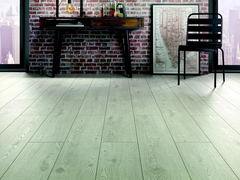 REVETEMENT DE SOL STRATIFIE 5G AC5 OSMOZE MEDIUM 541 CHENE COCO - 9 LAMES 1286 X 122 X 8 MM - PAQUET DE 1.41 M2