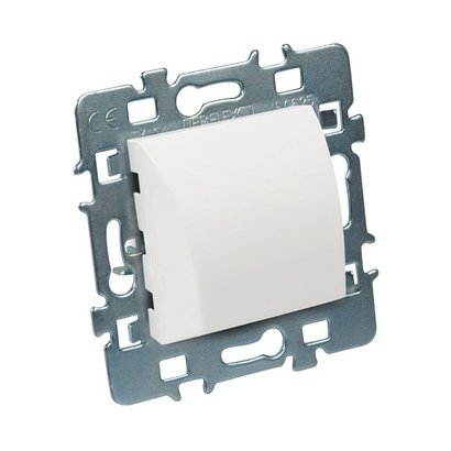 CASUAL- SORTIE DE CABLE -SUPPORT ET CACHE APPAREILLAGE A ENCASTRER BLANC