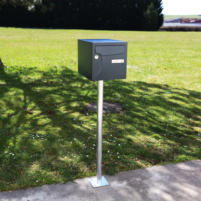 PLATINE DE FIXATION AU SOL POUR BOITE AUX LETTRES