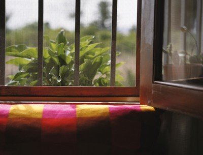 MOUSTIQUAIRE FIBRE DE VERRE 1.2X30M GRIS