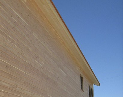 Planche de Rive Sapin pour toiture - Profil 1 congé rainuré - 20x220mm L.4,20m