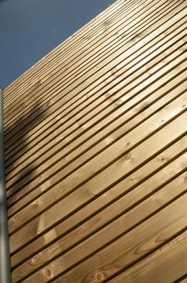 Lame de clôture en sapin SUMBA (1 rainure) - 33 x 133MM L.1.92M CL3.1 Marron