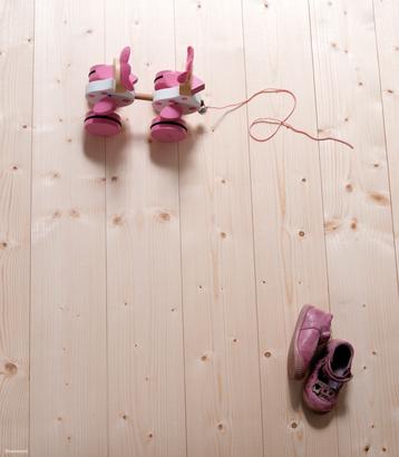 Plancher brut sapin du nord - raboté - 27 x 135MM L4,45M