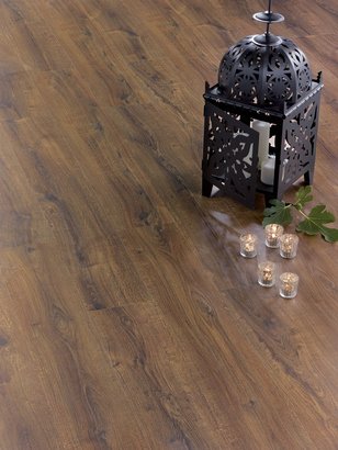 REVETEMENT DE SOL STRATIFIE-CLIP300 447 CHENE MALT EP 7 MM L 129X19.2 CM