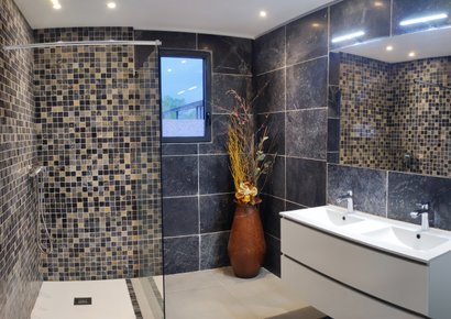 MOSAIQUE BALI GOLD 4,8X4,8CM
PIERRE NATURELLE PLAQUE DE 30,5X30,5CM