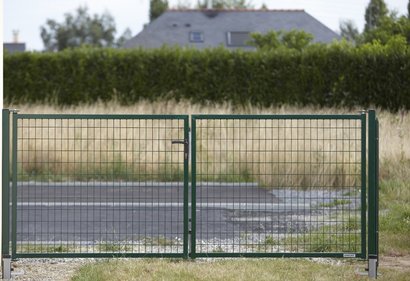 PORTAIL AXOR 3000 X 1750 MM RAL 6005 VERT